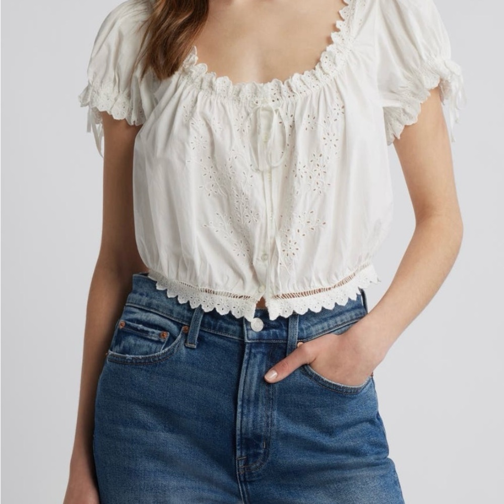 Doen Nera White Eyelet Women's Top